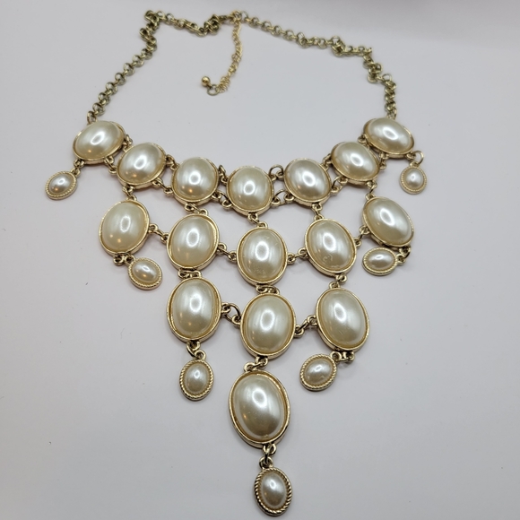 Faux Pearl Cabachon Gold Tone Bib Statement Waterfall Necklace - Picture 3 of 9